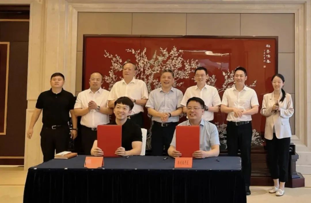 總投資50億元！由集團(tuán)精準(zhǔn)推介的駿馳通高端柔性新材料項(xiàng)目在江蘇揚(yáng)州開工建設(shè)！